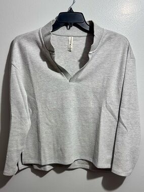 Kyodan Gray Ribbed V-Neck Athletic Pullover Size M (1241)